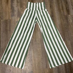 Boutique - Green and White Stripped Flare pants - size medium but STRETCHY